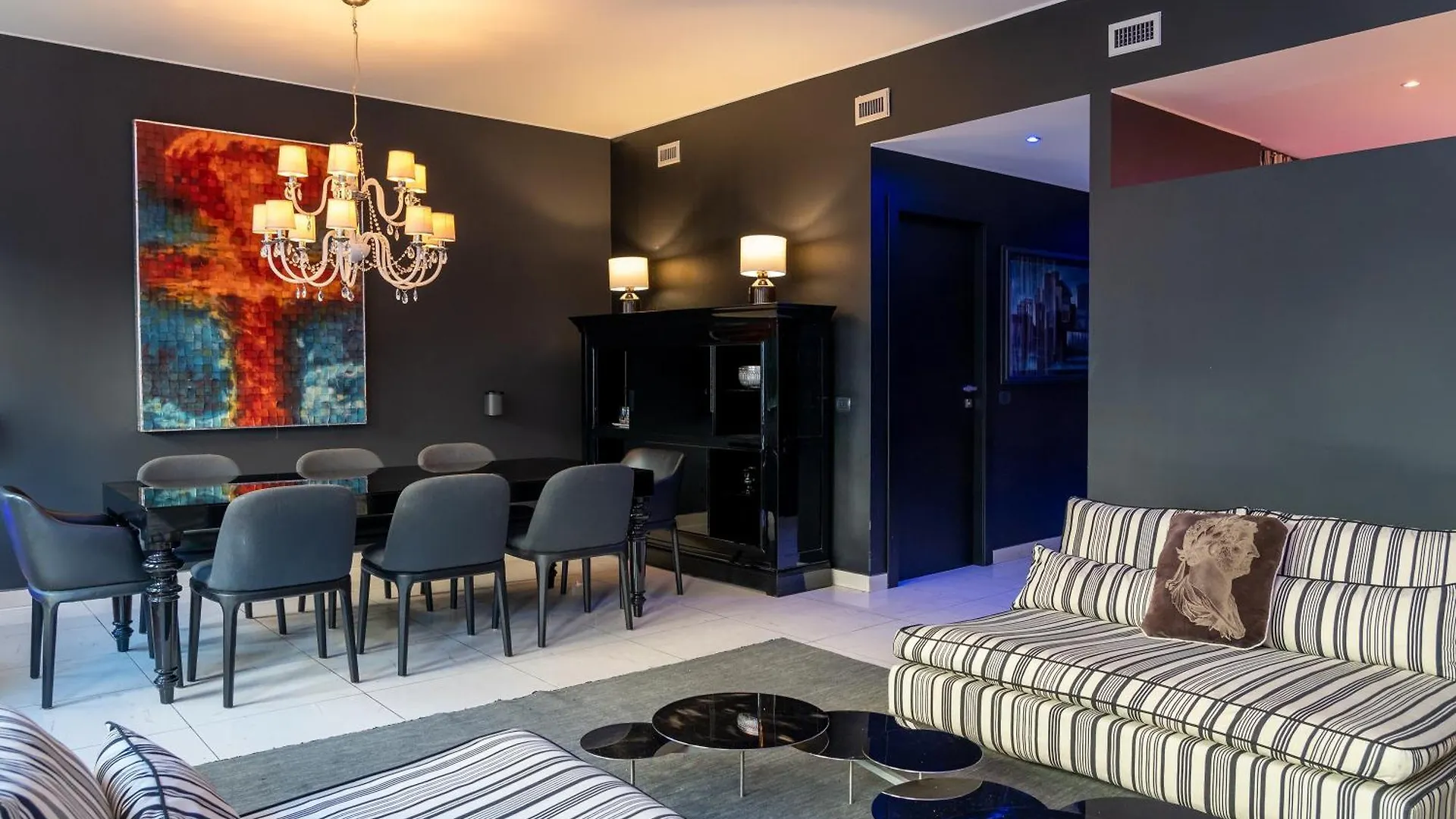 The King Of Milan Hotel 0*,  Italy